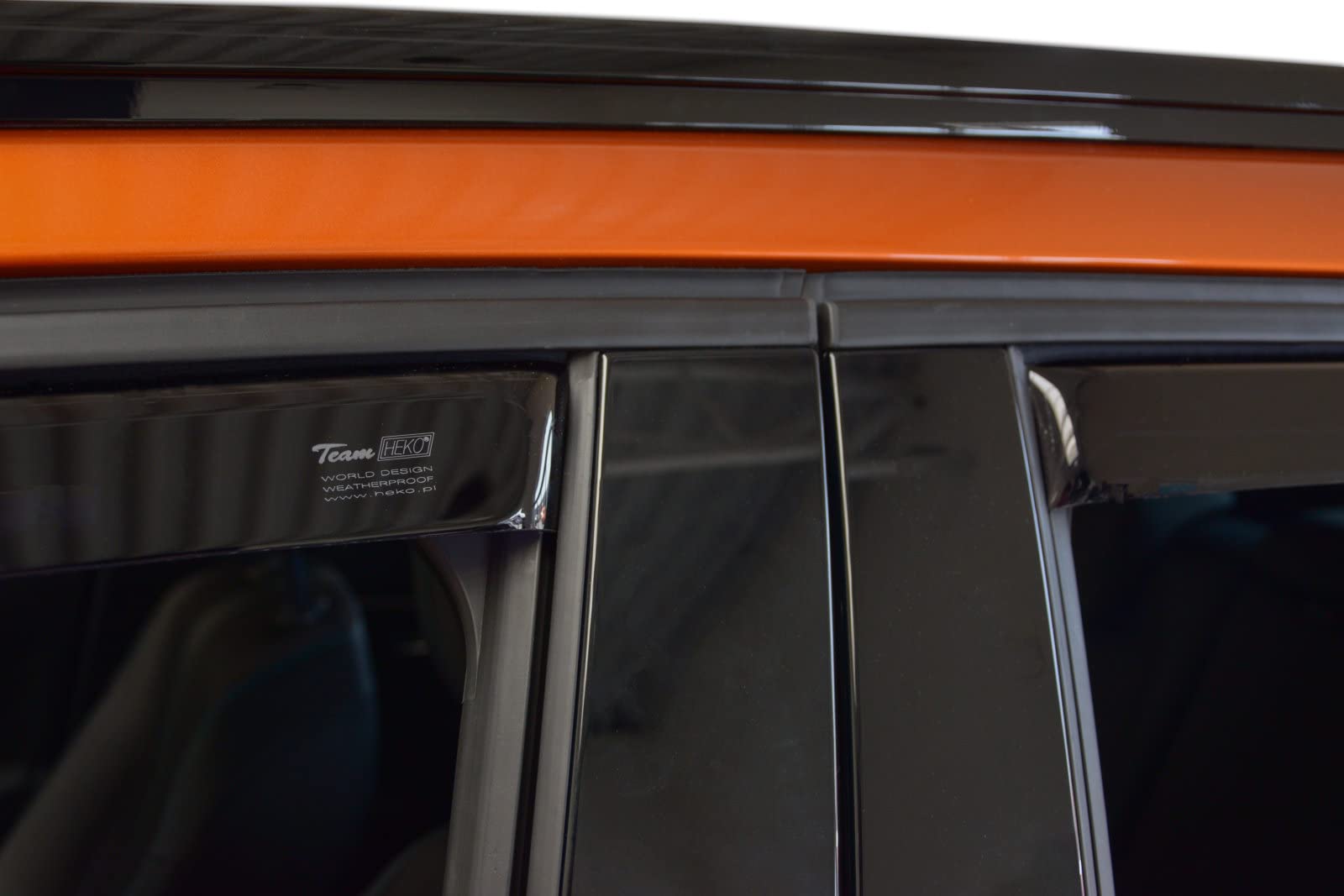 J&J AUTOMOTIVE Deflettori d'Aria per Peugeot 2008 / 2008E Dal 2019, Set da 4 Pezzi, Nero Fumé Oscurato Heko