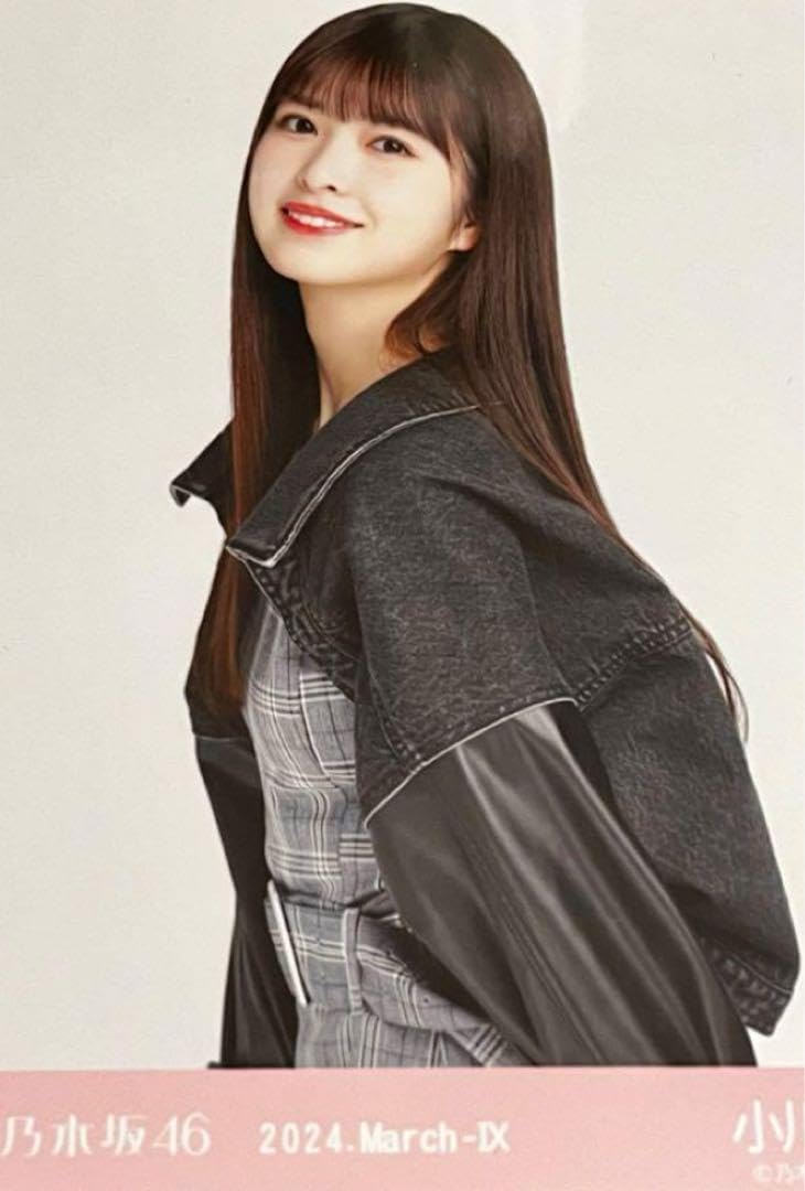 Amazon.co.jp: 乃木坂46小川彩デニムジャケットチュウ生写真 : おもちゃ