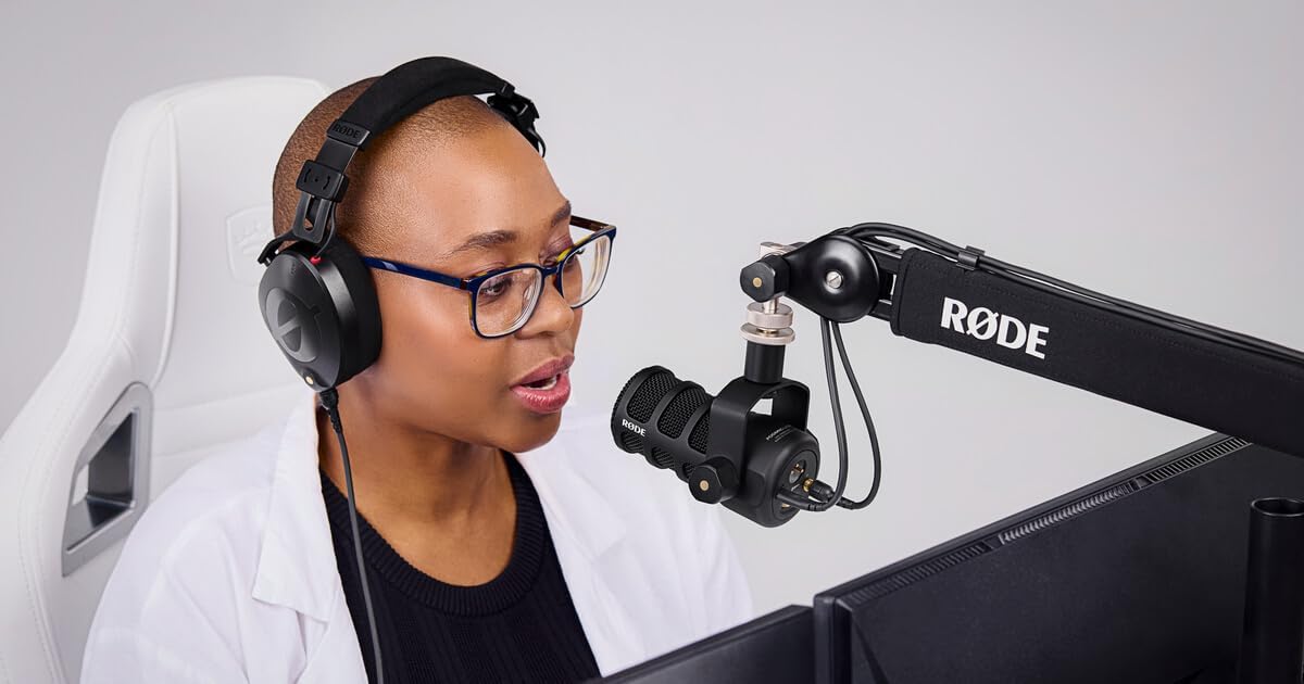 Rode PodMic USB Dynamic Broadcast Microphone with Purple WS14 Pop Filter