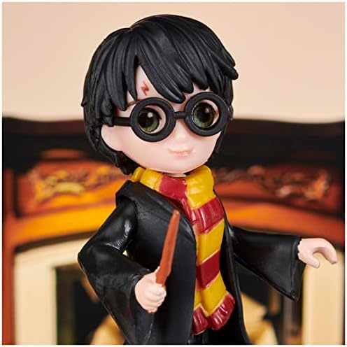 FIGURINE MAGICAL MINIS HARRY POTTER WIZARDING WORLD - Figurine Poupée Articulée 8 cm avec Baguette Magique et Tenue Sorcier à collectionner - Idée Cadeau - 6062061 - Jouet Enfant 5 ans FIGURINE MAGICAL MINIS HARRY POTTER WIZARDING WORLD - Figurine Poupée Articulée 8 cm avec Baguette Magique et Tenue Sorcier à collectionner - Idée Cadeau - 6062061 - Jouet Enfant 5 ans | Pop Harry Potter | 5 FIGURINE MAGICAL MINIS HARRY POTTER WIZARDING WORLD - Figurine Poupée Articulée 8 cm avec Baguette Magique et Tenue Sorcier à collectionner - Idée Cadeau - 6062061 - Jouet Enfant 5 ans | Pop Harry Potter