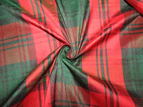 Plaid en soie verte marine et rouge pour décoration intérieur salon chic