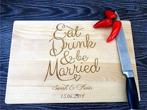 Personalisiertes Schneidebrett - EAT DRINK and be MARRIED | Hochzeitsgeschenk | Frühstücksbrettchen | Käse, Brot Schneidebrett | Küchenbrett | Schneidebrett holz mit Lasergravur von Algis Crafts