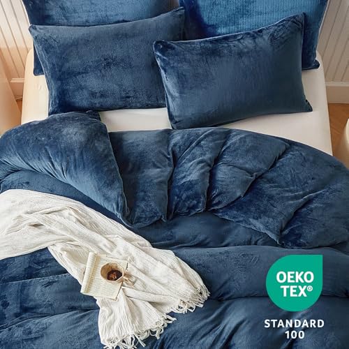 Image of WARMDERN Navy Velvet Duvet Cover Set Queen Size, Luxury Milk Velvet Bedding Duvet Cover with Zipper Closure, 3pcs Ultra Soft Duvet Covers for All Seasons, 90 inch x 90 inch, Navy