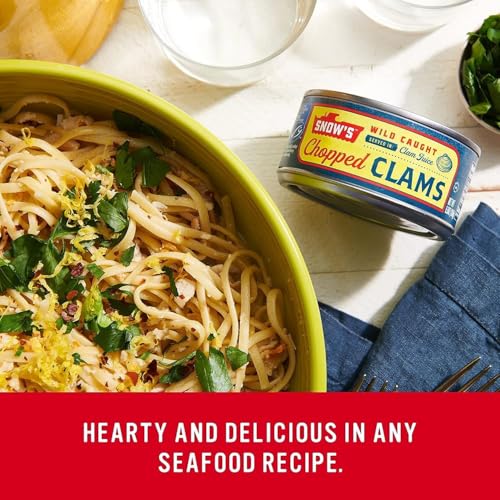 Image of Snow's Clams Pantry Bundle - 1 Bottle Clam Juice, 1 Can Chopped Clams, and 1 Can Minced Clams - Clams for Chowders, Soups, and Stews