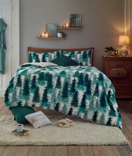 Deyongs Christmas Tree Printed Fleece Duvet Cover Set with Sherpa Reverse – Soft Cosy Winter Bedding Set – Zip Fastening – Machine Washable – Designed in Great Britain – Single Double King Sizes