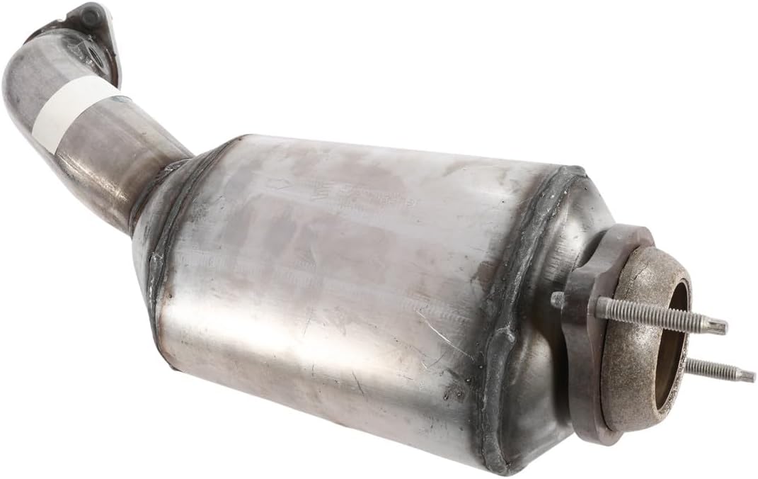 GM Genuine Parts 25939989 Passenger Side 3-Way Catalytic Converter with Gasket, Seal, and Studs