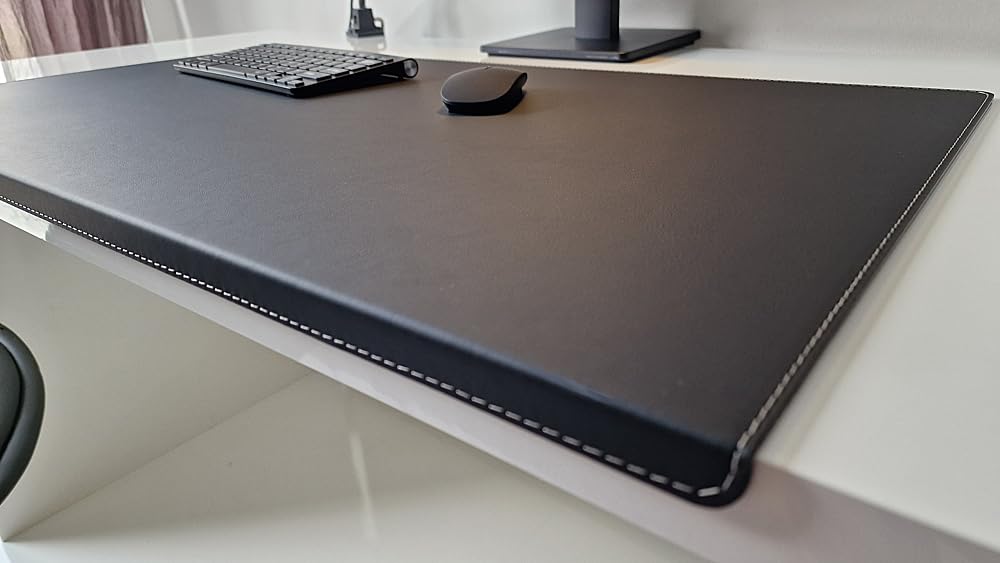 Gewinkelte Schreibtischunterlage mit Kantenschutz Echt Leder 90 x 47 Schwarz Silbergraue Naht