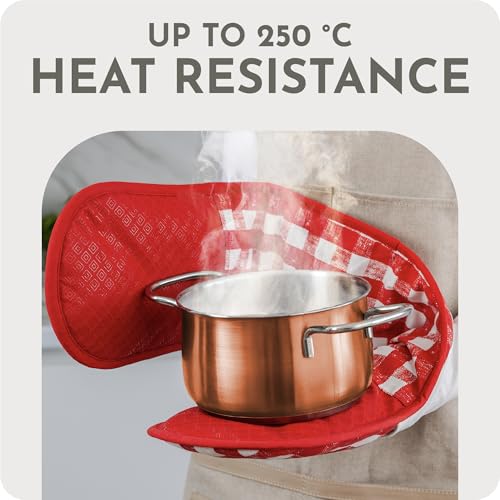 Stylish Red Gingham Christmas Oven Gloves | Heat Resistant Thick Potholders with Quilted Cotton & Silicone Non-Slip Design | Machine Washable Kitchen Accessories - Image 4