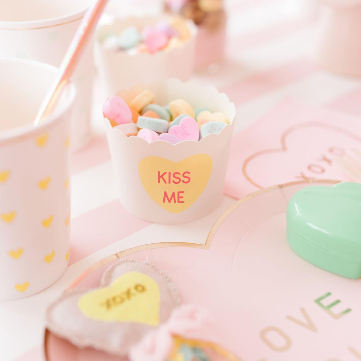 16 Pcs Valentine Conversation Hearts Cookie Stencils with Royal Icing 3x3 in, I Love You/Hug Me/Kiss Me/Forever Love Phrase Sign Sayings Heart Stencils for Valentine's Day Making DIY Crafts