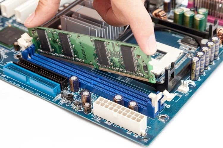 Image of 8GB DDR3 1600MHz Desktop RAM PC3-12800U 240-Pin DIMM Memory Stick | 1.5V Standard Voltage 2Rx8 16-Chip Layout | 100% Compatible with SK hynix Motherboards | 3-Year Warranty