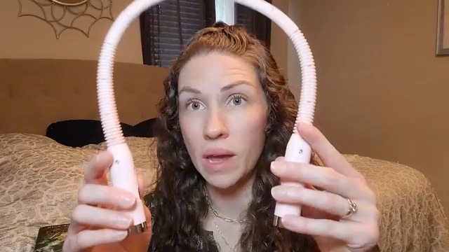 Image of Choudao Book Light, Eye Caring Reading Light, Bendable Neck Light, Pink | 3-Color & Brightness Dimmable, Rechargeable LED Book Light for Reading in Bed, Knitting, Repairing, Book Lovers Gifts