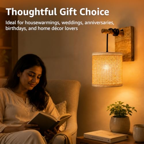 Image of Amazon Basics Rattan Light Weave Wall Lamp | Natural Rattan Shade with Wooden Bracket | E14 Holder | Decorative Wall Light for Bedroom, Living Room, Hallway & Home Decor
