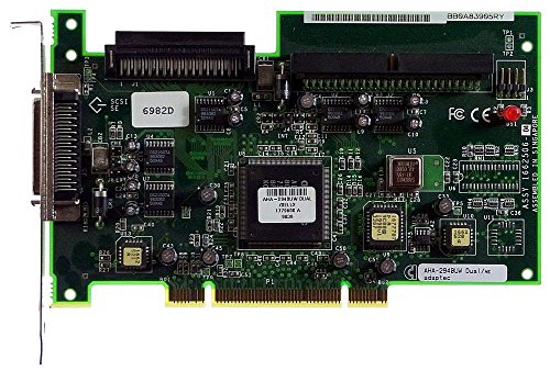 Contrôleur SCSI Adaptec AHA-2940UW PCI pour connecter un disque dur d'époque