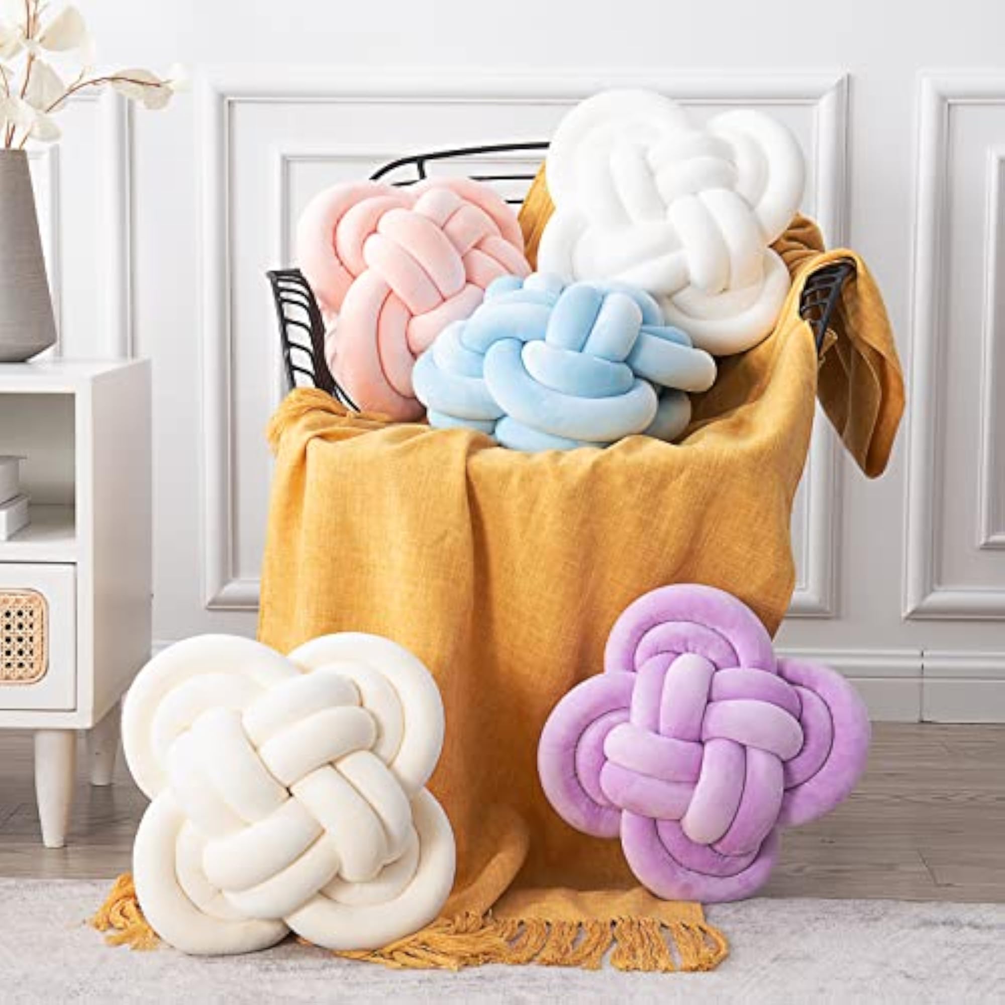 Knot Pillow, Decorative Throw Pillows with Soft Plush