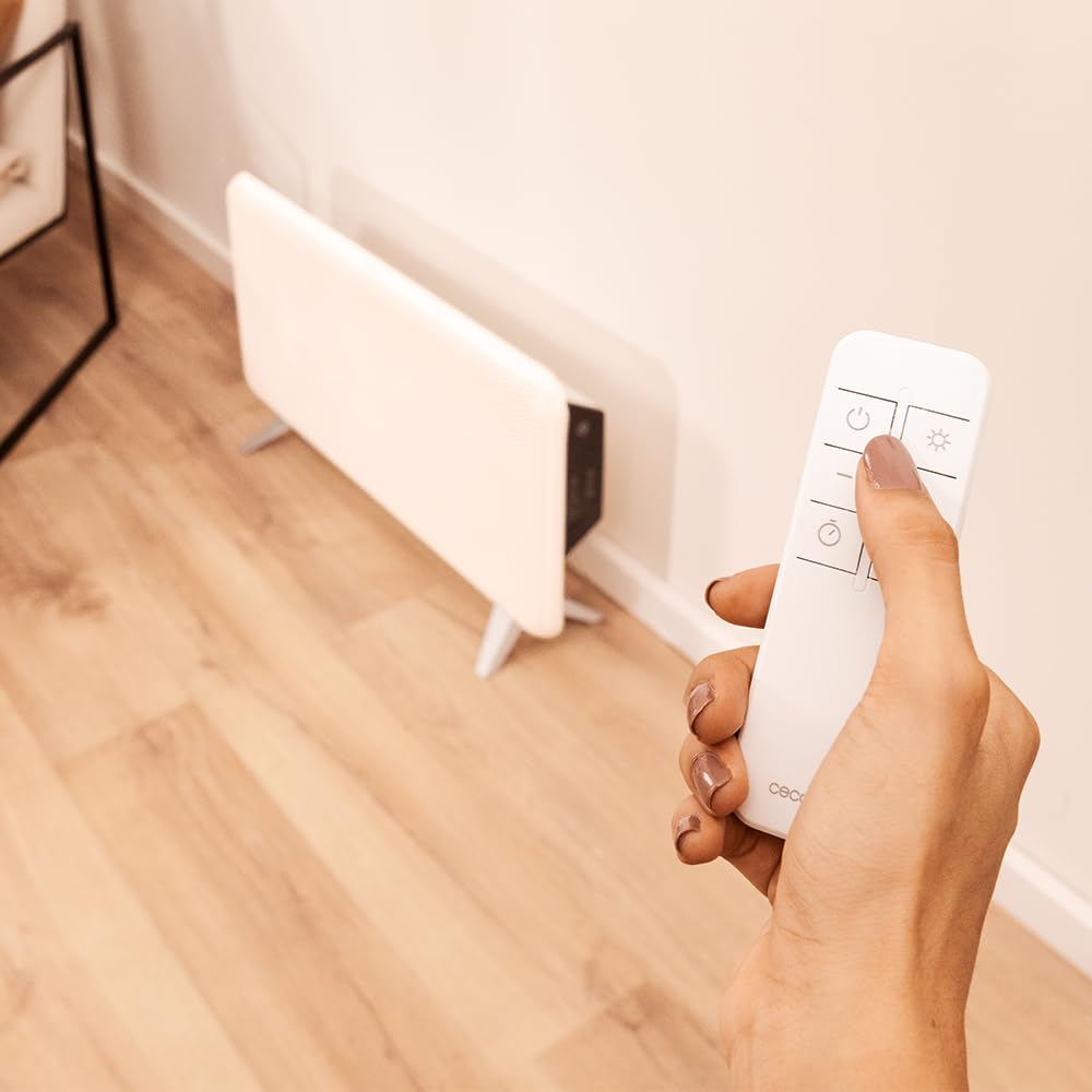Cecotec Radiatore Elettrico con Telecomando ReadyWarm 2000 Graphene. 1800W, Termostato 15-40ºC, Basso Consumo, Timer 12h, Tripla Sicurezza, Calore Rapido, Design Compatto