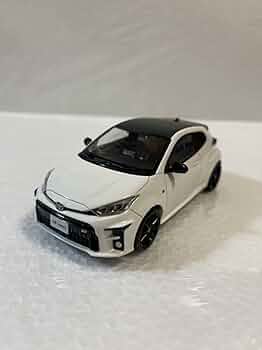 Amazon.co.jp: 1/30 新型ヤリス GR YARIS カラーサンプル