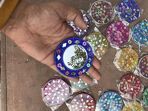 Image of Decorative Markup Mirror | Wood Multicolor Decorative Hand Mirror for Ladies, Makeup Mirror for Women (Pack of 5pc) (Multicolor)