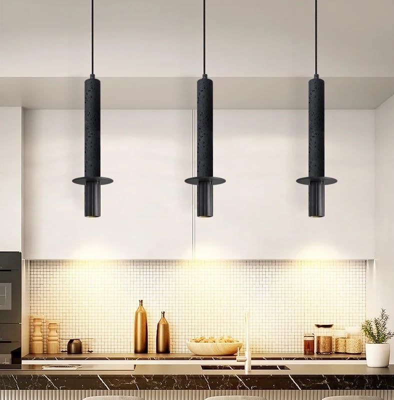 Chambre à coucher et restaurant sublimés par la suspension rétro noire 42cm