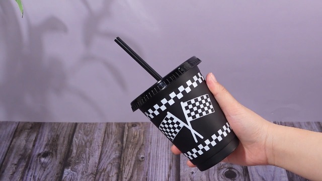 Amazon.com: Sieral 30 Pcs Checkered Cups with Straws and Lids 16