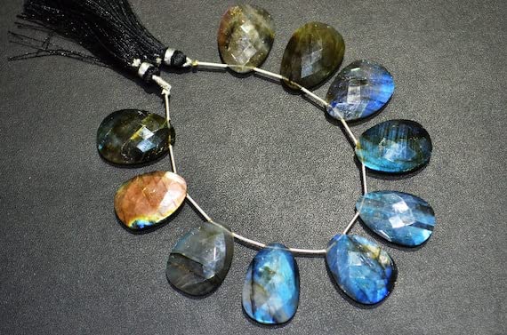Labradorite flash perles 18x25 mm forme oeuf facetté à reflets irisés intenses