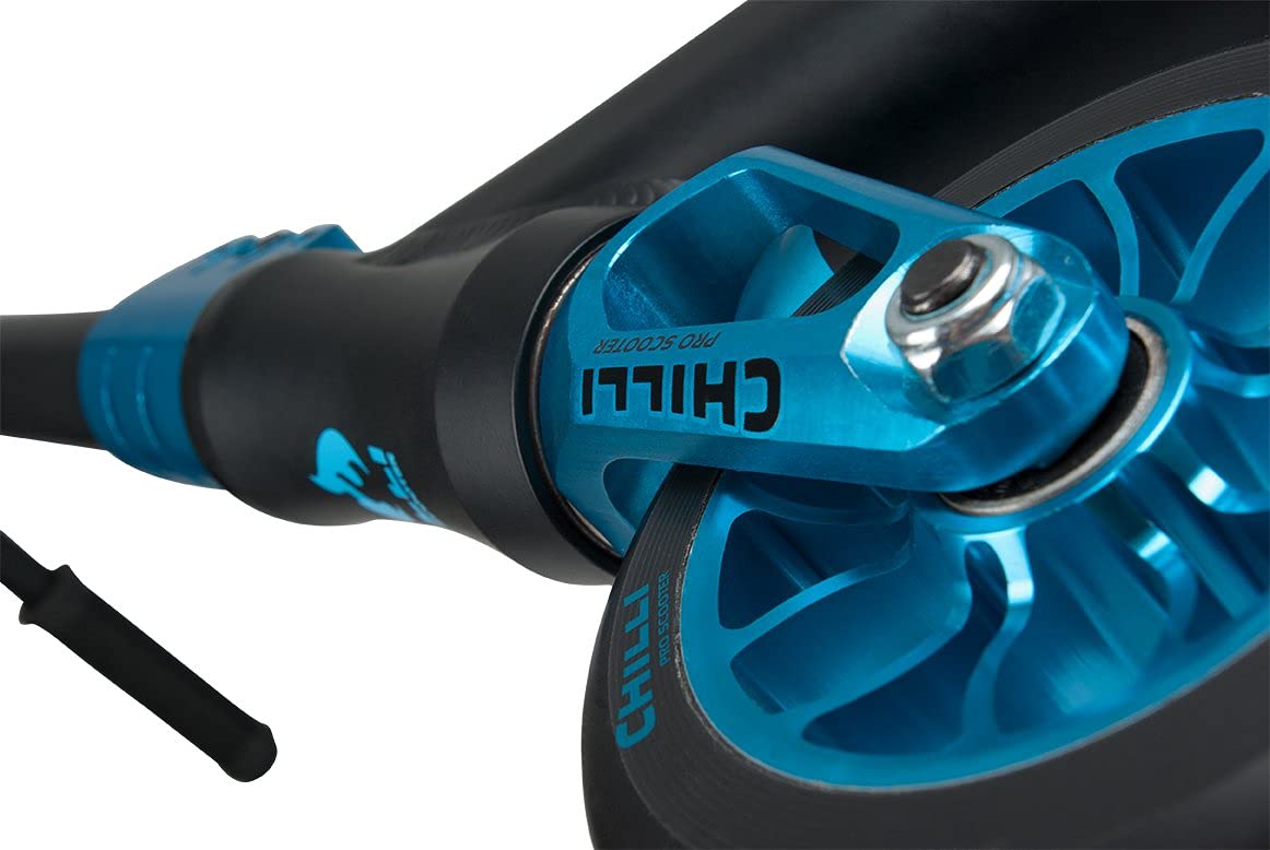 Chilli - Monopattino Pro Scooter Reaper Stunt Scooter, 110 mm, con manopole Odi e adesivo F26