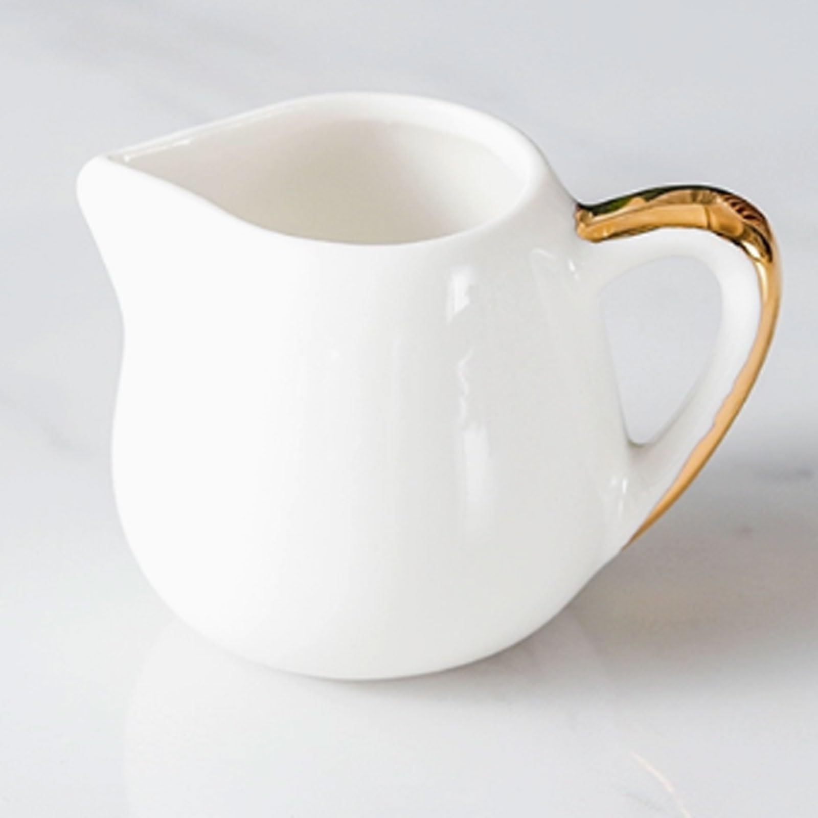 MRKU Pot à Lait, saucière, Tasse à Eau, pichet, Distributeur de crème et de café, sucrier, en céramique avec liseré doré, élégant, Couleur Miel, Bec verseur Anti-Goutte
