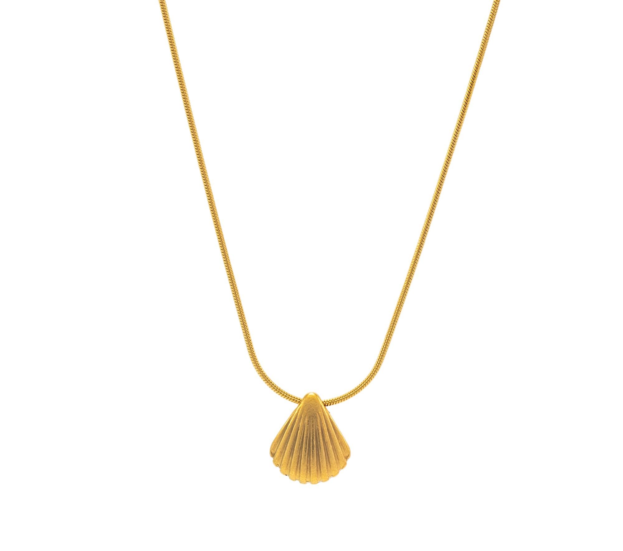 Life Accessoriz18K Gold-Plated Stainless Steel Gold Seashell Necklace | Tarnish-Resistant Design |Trendy, Dainty Gold Jewelry for Women |for Everyday Wear & Special Occasions.