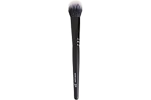 e.l.f. Cosmetics Putty Blush Brush - Flawlessly Applies Putty and Cream Formulas
