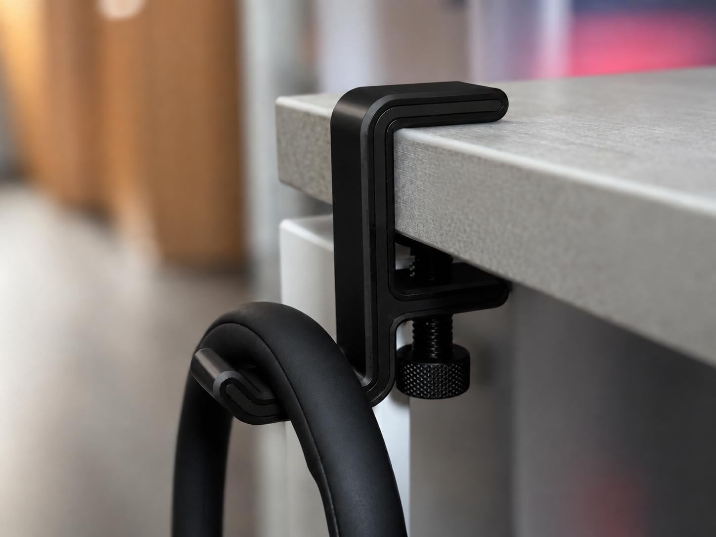 desk headphone stand with adjustable clamp hook | non-slip knurled screw, fits desks up to 50mm