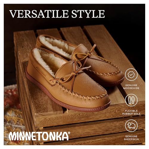 Image of Minnetonka Men's Moosehide Classic Moccasin