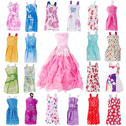 JANYUN Total 191pcs 20 Pack Clothes Party Gown Outfits and Wedding Dress for Dolls + 170 pcs Dolls Accessories Shoes Bags Necklace Mirror Hanger Tableware Girl Gift (Living)