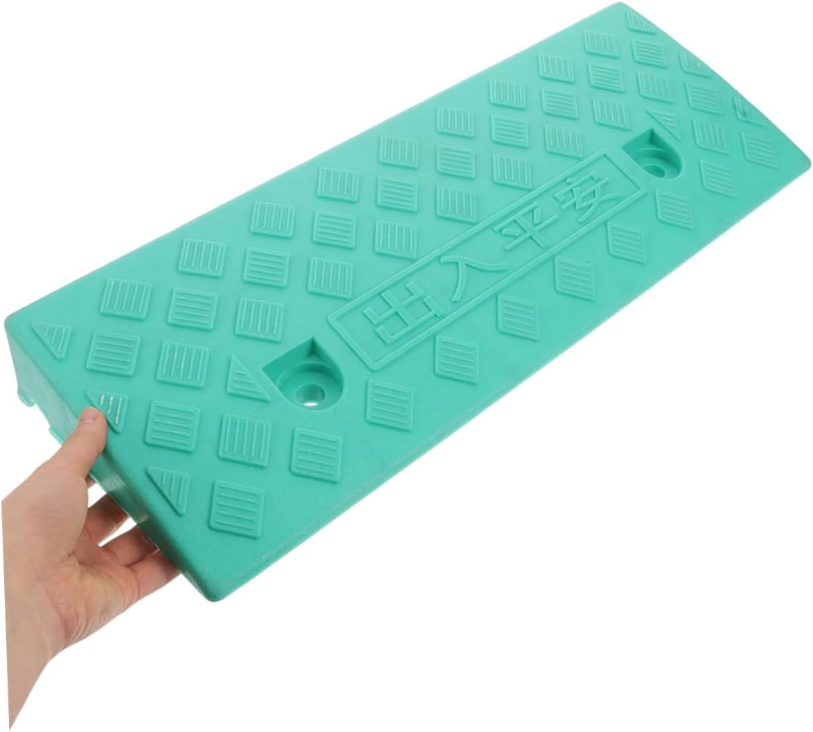 Plastic Uphill Step Mat for Rvs Garages Cars Bikes Wheelchair Access Ramps