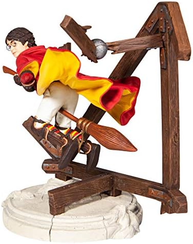 Enesco The Wizarding World of Harry Potter Quidditch Year Two Figurine, 7.625 Inch, Multicolor