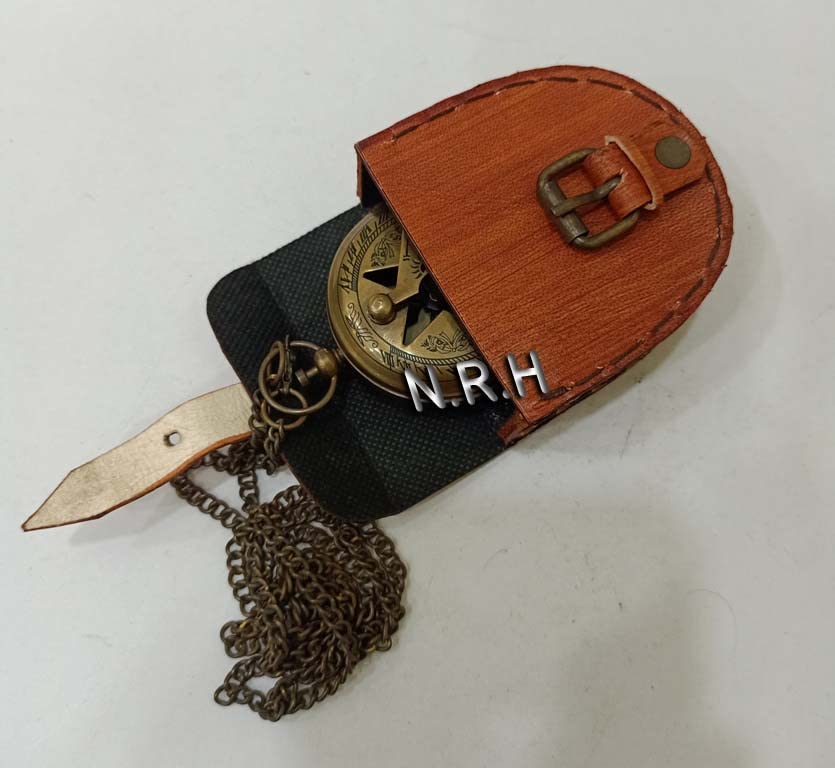 Brújula de bolsillo antigua personalizada de latón 2.5 pulg miniatura 7
