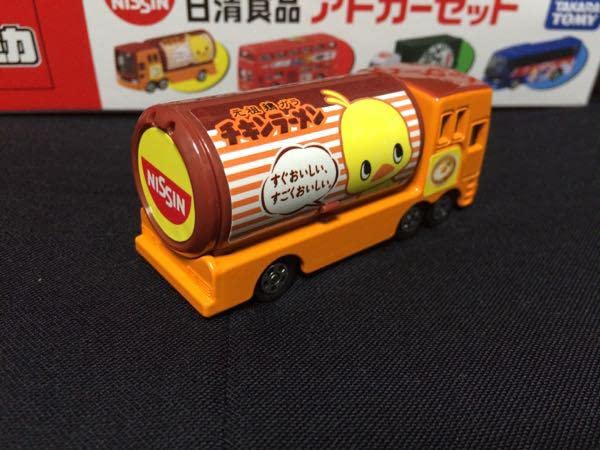 Amazon.co.jp: トミカ 日清食品アドカーセットチキンラーメン イベント