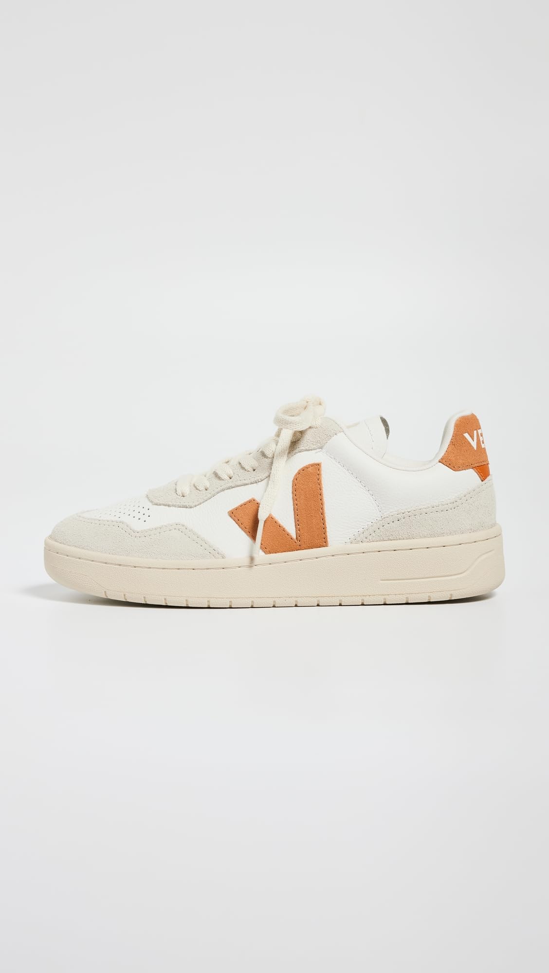 Veja Womens V-90: 6 Extra White Umber