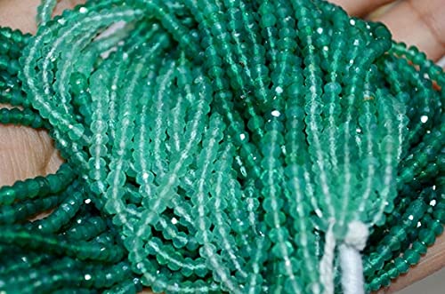 Onyx vert perles naturelles porte-bonheur pour offrir un bijou fait main unique