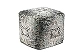 Dieser trendige Sitzpouf von Kobolo aus indischem Webstoff wird bei Interieur-Fans wahre Begeisterungsstürme auslösen
