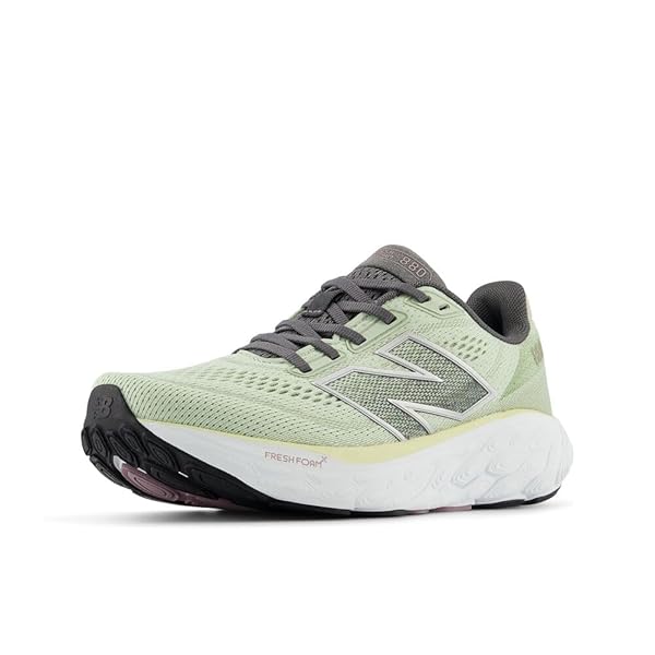 New Balance Women's W880v14 Shoes