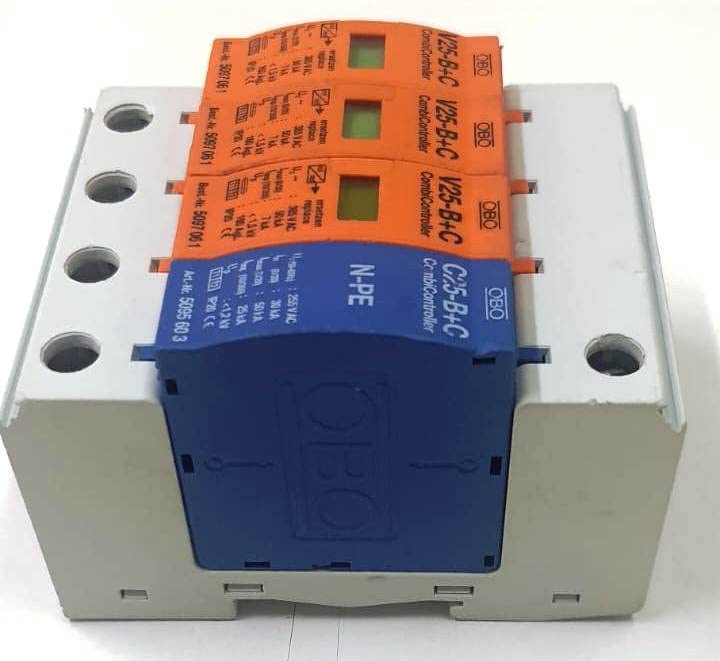 ટોપ-ડાઉન view of the OBO Bettermann V25-B+C/3+NPE FS Surge Protection Device, showing connection points