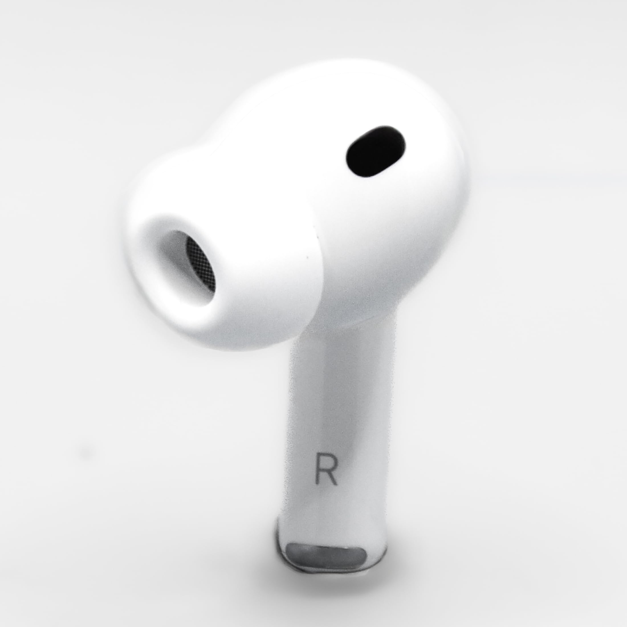 Amazon.com: Apple AirPods Pro 3rd Gen - Right Replacement AirPod