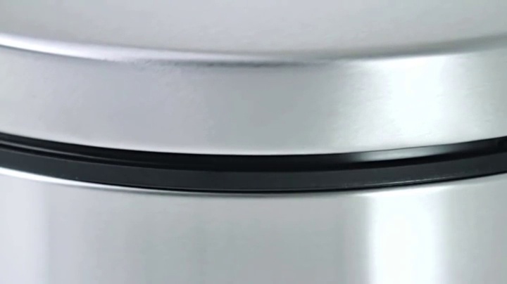 Image of simplehuman Round Step Can, 4.5L / 1.2 Gallon Compact Bathroom Trash Can, 150,000-Step Pedal, Lid Shox Silent Close, Removable Inner Bucket, Brushed Stainless Steel