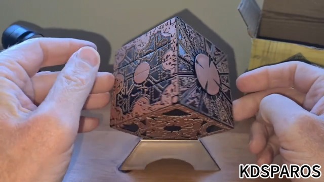 Hellraiser Puzzle Box, Lament Configuration with Base, Detachable