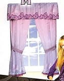 Sueño de una aventura de roca y rollo con Hannah Montana, donde el cielo tiene el límite con este par de cortinas de ventana.