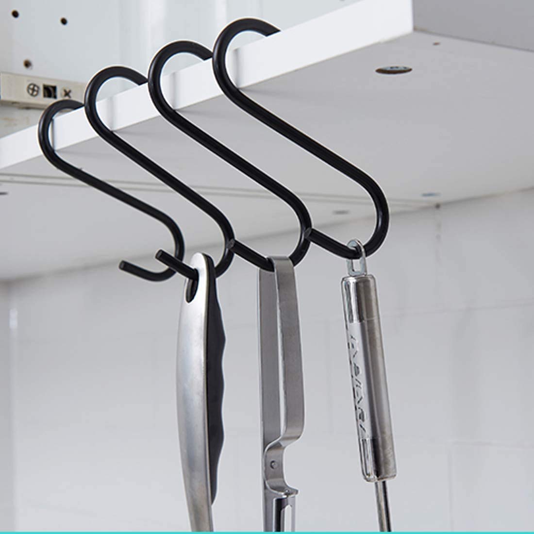Paquete de 50 ganchos negros en forma de S de acero para colgar en forma de S, ganchos de metal resistentes para colgar ollas de cocina, ganchos de armario, ganchos para plantas para colgar