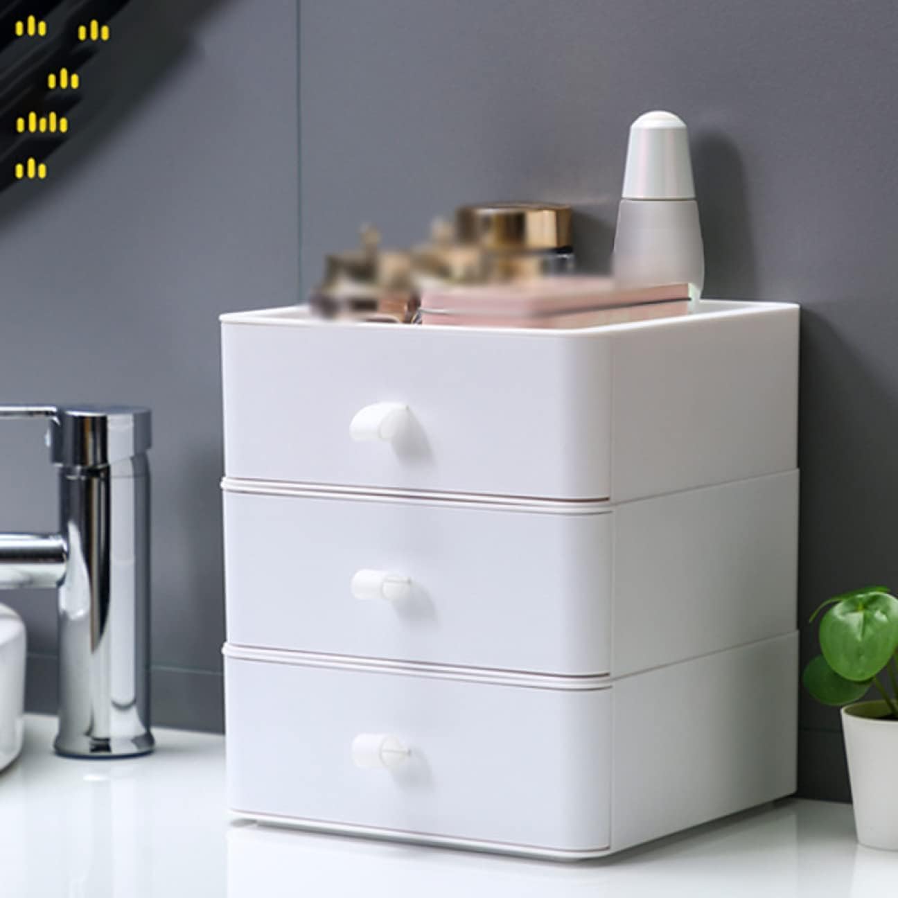 Amazon Brand – Eono białe pudełko do przechowywania, szuflada – wielofunkcyjny plastikowy organizer na biurko do układania w stos dla uczniów artykułów piśmienniczych i materiałów biurowych (4)