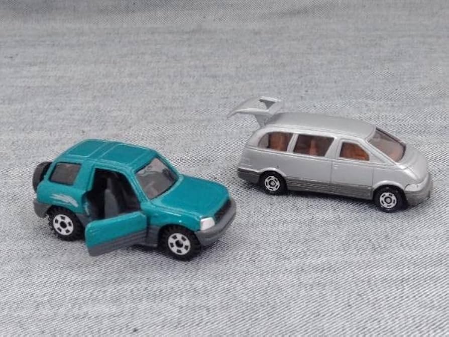 Amazon | トミカ トラックシリーズ デラックスカーキャリア