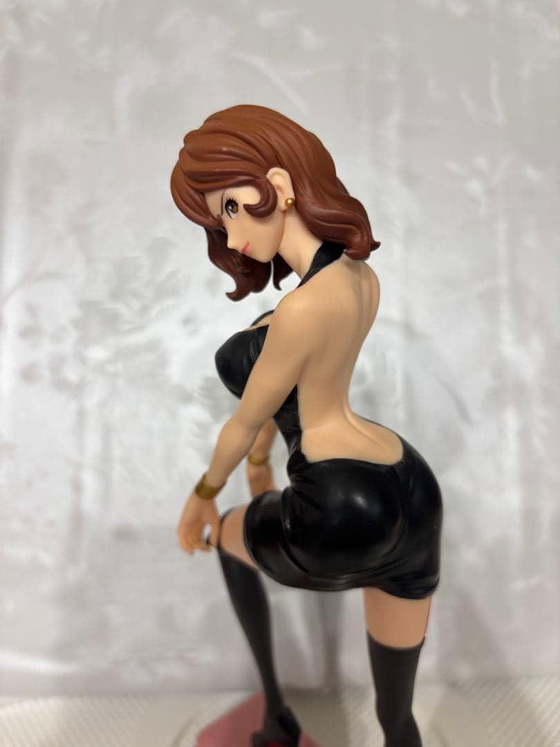 Amazon.co.jp: セクシー フィギュア 黒ドレス 峰不二子 : ドラッグストア