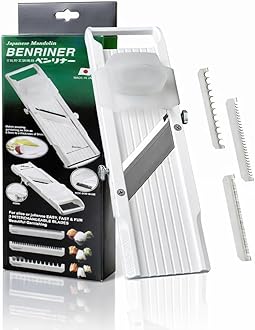 Benriner Japanese Mandolin Vegetable Slicer 6.4cm, White: 3 Interchangeable Stainless Steel Blades & Safety Guard, Handheld Mandolin Slicer for Shredding, Slicing & Julienning Fruit & Veg, BN-64W