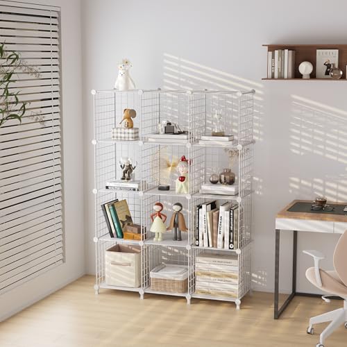 Meuble étagères fil de fer blanc pour optimiser le rangement du bureau